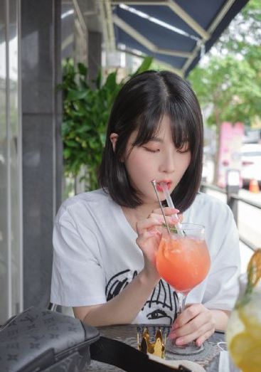 欧美老妇乱码伦视频上班了_清晰免费影视在线观看