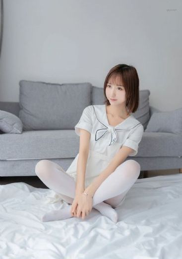 蛇钻进女主体内H小说_BD韩语天堂在线