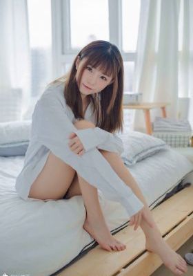 亚洲成人中文在线_HD迅雷电影在线
