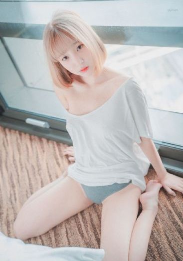 女朋友很喜欢亲亲抱抱说明什么_1080免费观看电视剧