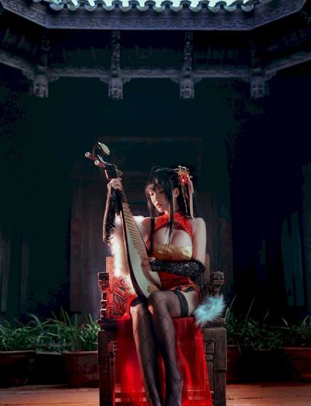美女踩踏裆部vk视频_BD视频大全