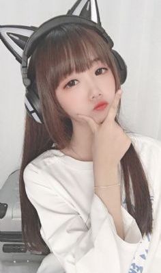 美女张开双腿让男生桶免费_超清日韩电影在线
